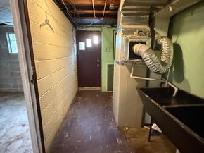 6908 Roosevelt Boulevard, Philadelphia PA 19149