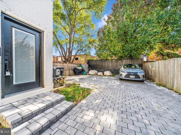 410 U Street NW 1, Washington DC 20001