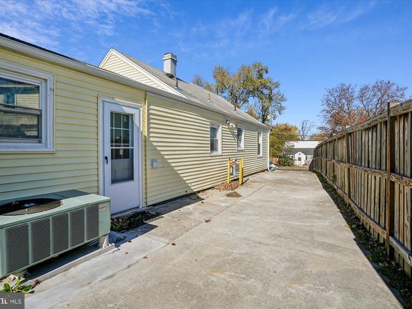 3201 Nottage Lane, Falls Church VA 22042