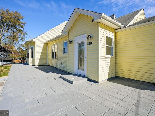 3201 Nottage Lane, Falls Church VA 22042