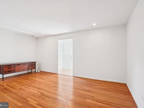 3201 Nottage Lane, Falls Church VA 22042