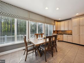 1284 Cobble Pond Way, Vienna VA 22182