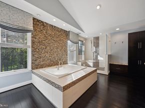 1284 Cobble Pond Way, Vienna VA 22182