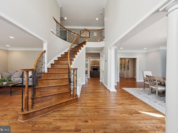 1284 Cobble Pond Way, Vienna VA 22182