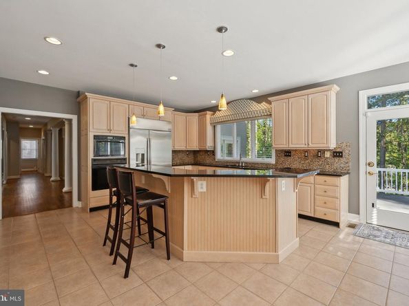 1284 Cobble Pond Way, Vienna VA 22182