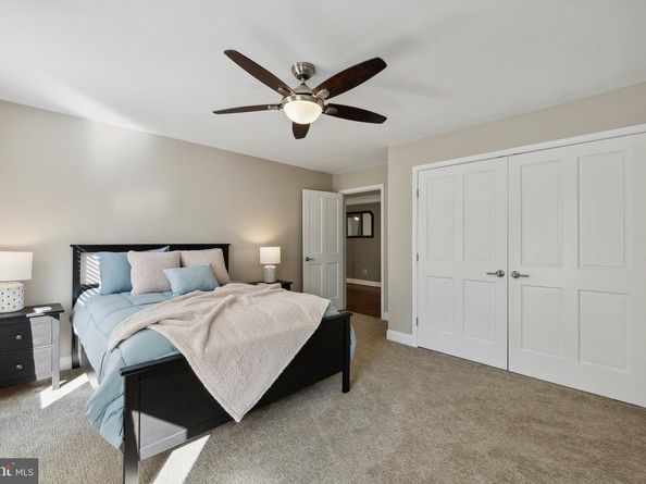 1284 Cobble Pond Way, Vienna VA 22182