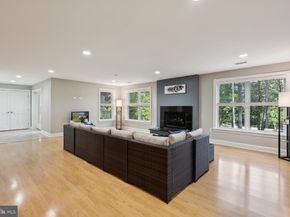 1284 Cobble Pond Way, Vienna VA 22182