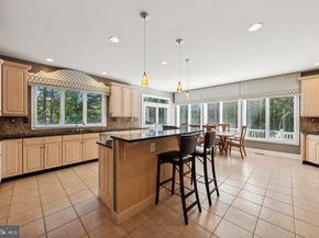 1284 Cobble Pond Way, Vienna VA 22182