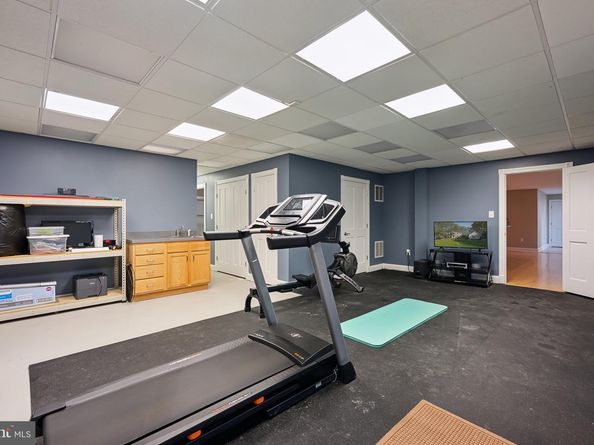 1284 Cobble Pond Way, Vienna VA 22182