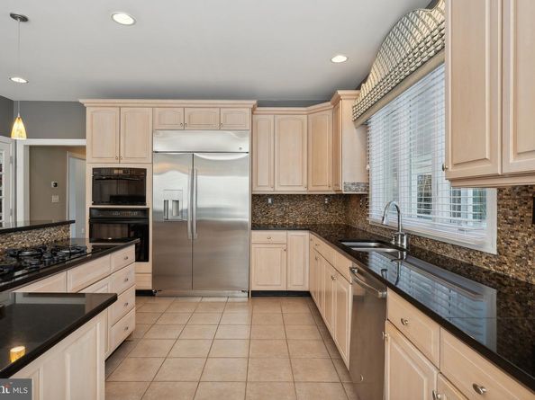 1284 Cobble Pond Way, Vienna VA 22182