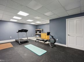 1284 Cobble Pond Way, Vienna VA 22182