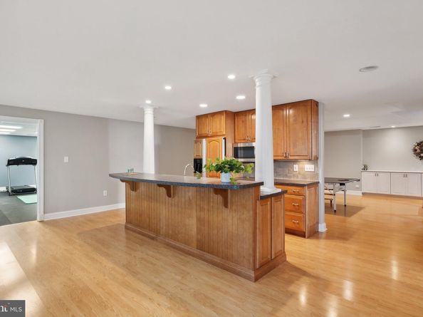 1284 Cobble Pond Way, Vienna VA 22182