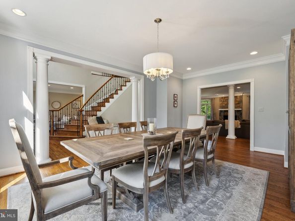 1284 Cobble Pond Way, Vienna VA 22182