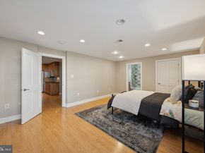 1284 Cobble Pond Way, Vienna VA 22182