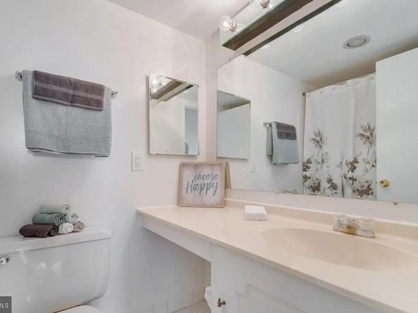 2311 Pimmit Drive 808, Falls Church VA 22043