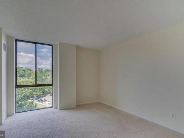 2311 Pimmit Drive 808, Falls Church VA 22043