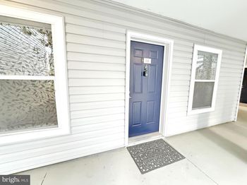 3179 Summit Square Drive