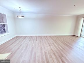 3179 Summit Square Drive 2B5, Oakton VA 22124