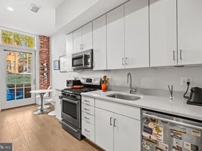 901 D Street NE 3, Washington DC 20002