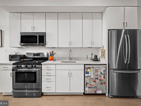 901 D Street NE 3, Washington DC 20002