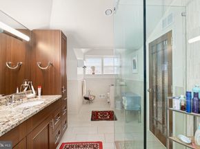 1537 30TH Street NW D32, Washington DC 20007