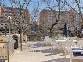 1300 Army Navy Drive 106, Arlington VA 22202