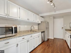 1300 Army Navy Drive 106, Arlington VA 22202