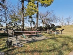 1300 Army Navy Drive 106, Arlington VA 22202