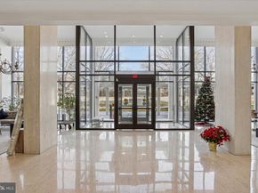 1300 Army Navy Drive 106, Arlington VA 22202