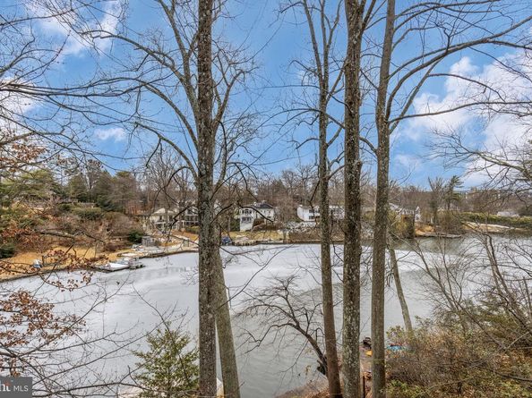 6114 Beachway Drive, Falls Church VA 22041