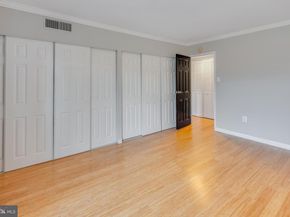 1300 Army Navy Drive 201, Arlington VA 22202