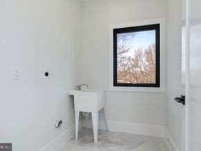 6818 Barrett Road, Falls Church VA 22042