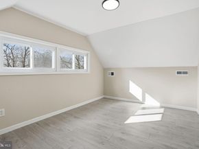 152 Junewood Drive, Levittown PA 19055