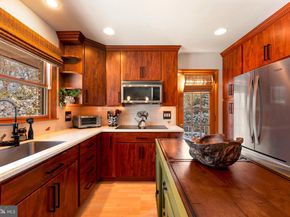 68 Pilgrim Lane, Drexel Hill PA 19026