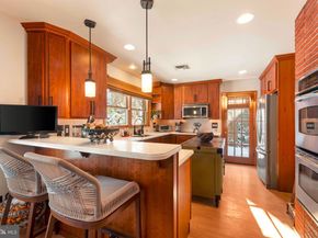 68 Pilgrim Lane, Drexel Hill PA 19026