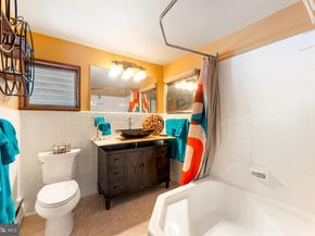 68 Pilgrim Lane, Drexel Hill PA 19026