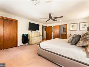 68 Pilgrim Lane, Drexel Hill PA 19026