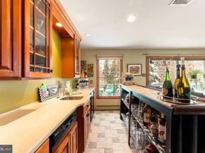 68 Pilgrim Lane, Drexel Hill PA 19026