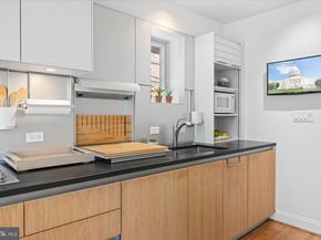 1706 Surrey Lane NW, Washington DC 20007