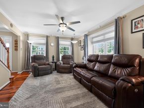 203 Glenview Drive, Warrington PA 18976