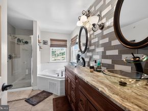 203 Glenview Drive, Warrington PA 18976