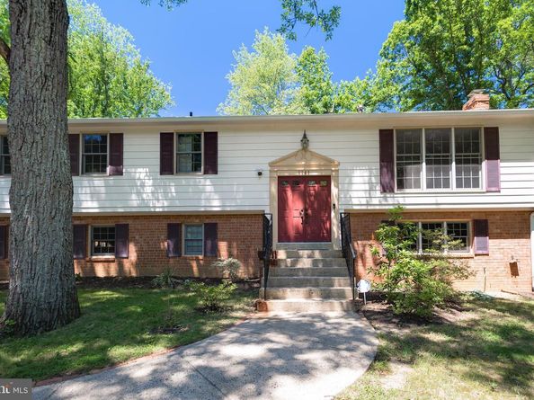 4300 Roberts Avenue, Annandale VA 22003