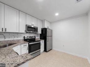2912 Yarling Court, Falls Church VA 22042