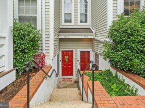 2912 Yarling Court, Falls Church VA 22042