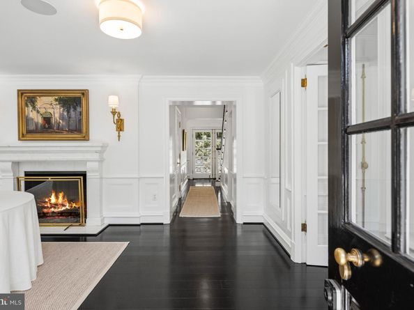 2501 49TH Street NW, Washington DC 20007