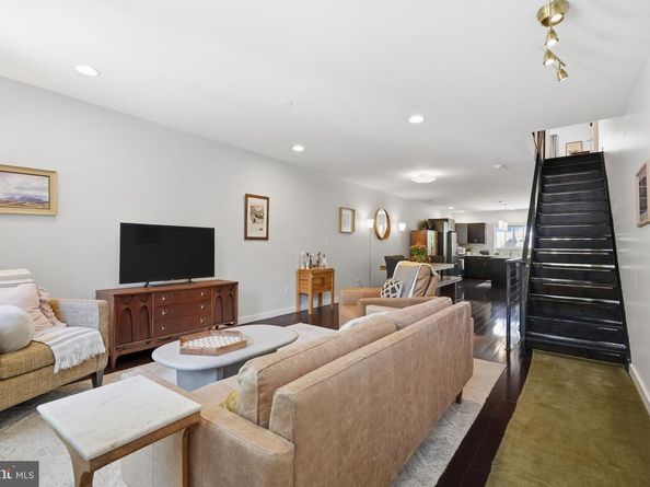 2045 Federal Street, Philadelphia PA 19146