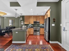 8220 Crestwood Heights Drive 719, Mclean VA 22102