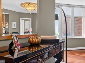 8220 Crestwood Heights Drive 719, Mclean VA 22102
