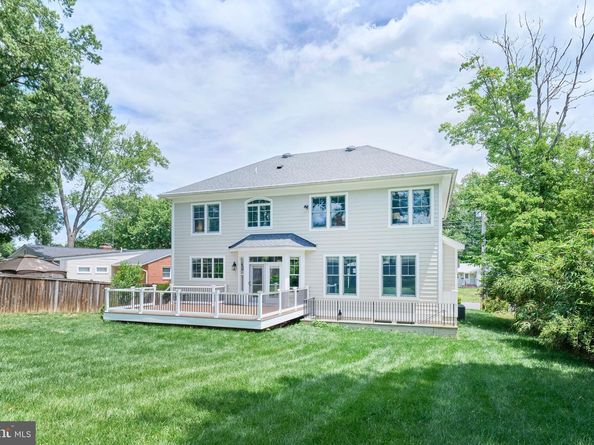 605 Meadow Lane SW, Vienna VA 22180