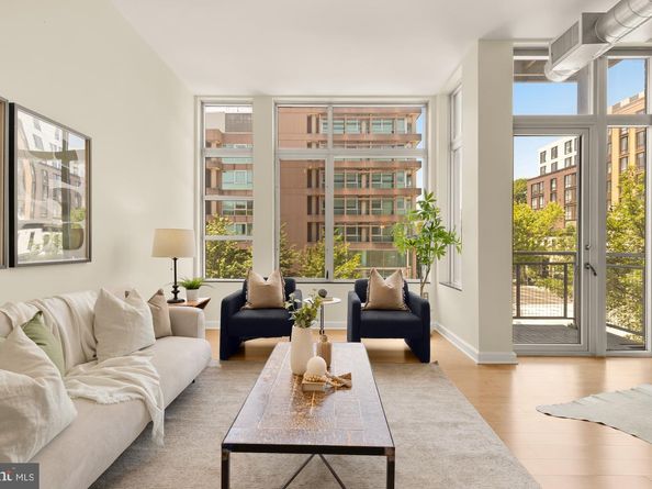 1390 V Street NW 203, Washington DC 20009